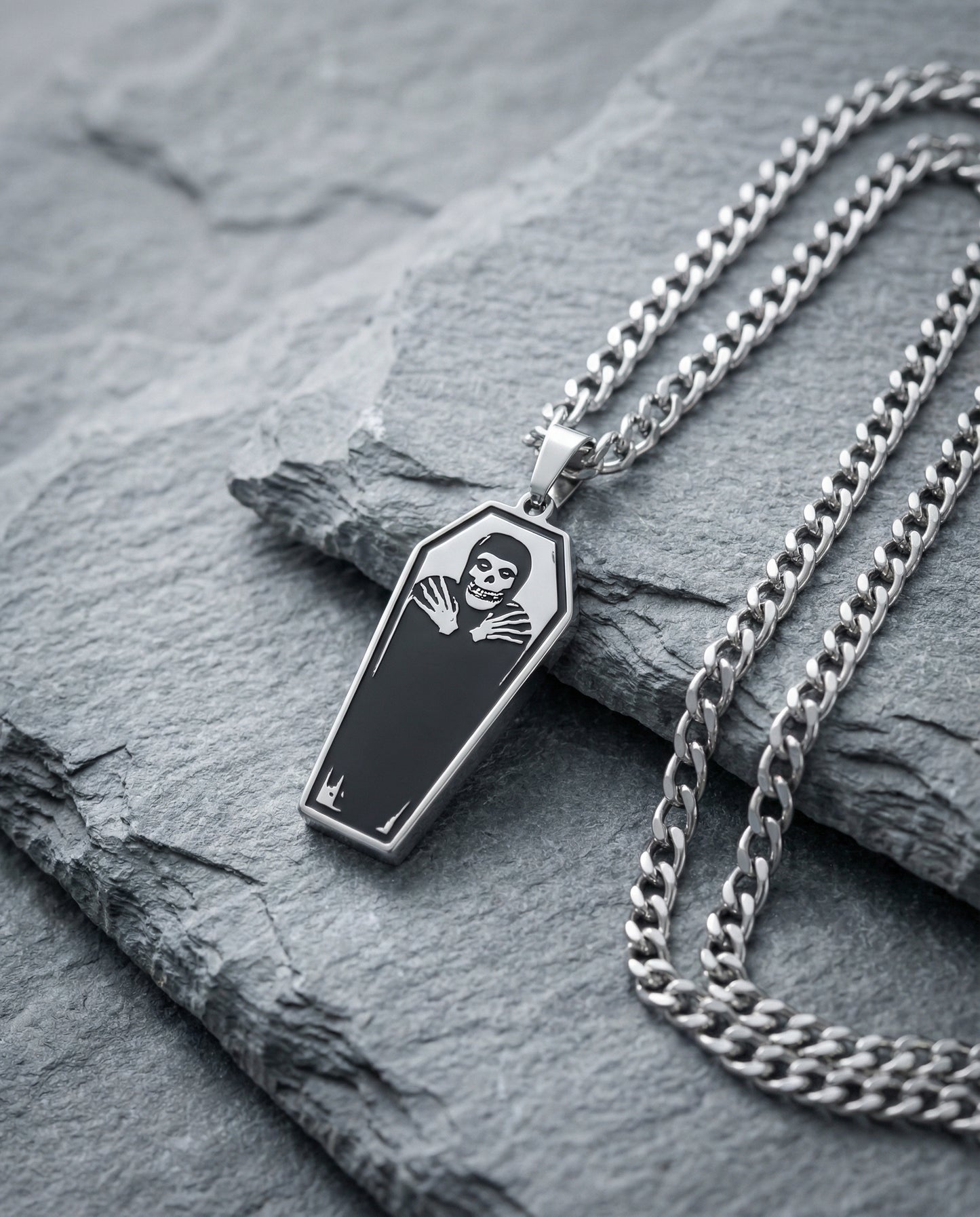 Misfits necklace